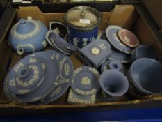 BOX BLUE JASPER WARES TO INCLUDE PLATES, TEAPOT, BISCUIT BARREL ETC