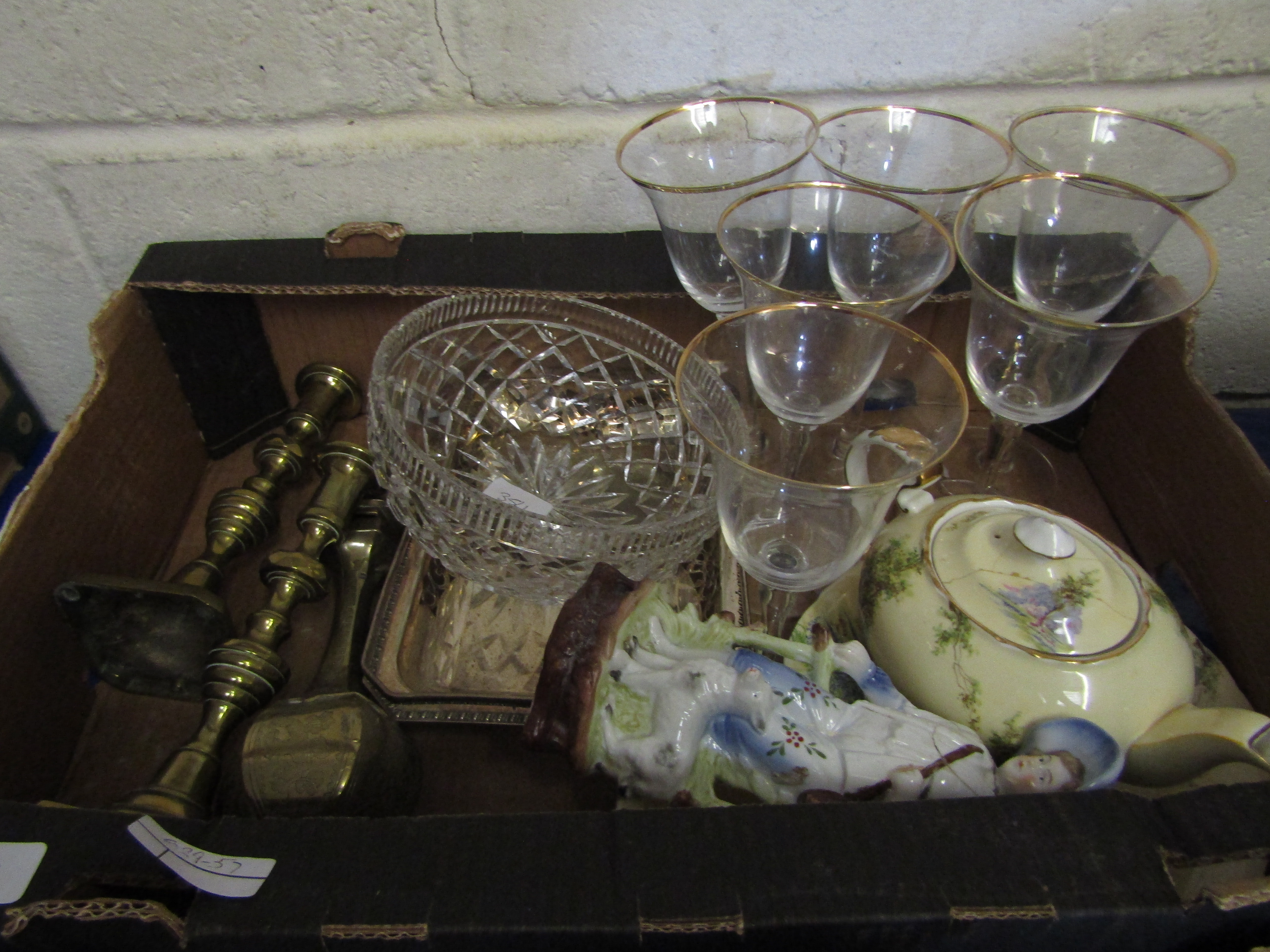 BOX CONTAINING A PAIR OF BRASS CANDLE STICKS, SIX MODERN WINE GLASSES, CUT GLASS BOWL ETC