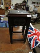 CHINESE HARDWOOD SMALL SQUARE TOPPED PLANT STAND