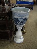 MODERN ORIENTAL BLUE AND WHITE PALM POT WITH AN ASSOCIATED STAND (2)