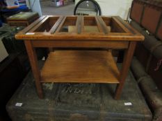 OAK FRAMED LUGGAGE STAND