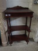 GOOD QUALITY MAHOGANY DESK WITH LIFT UP LID AND TWO FIXED SHELVES, RAISED ON SPINDLE SUPPORTS