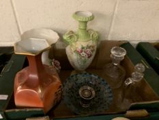 BOX CONTAINING VARIOUS CERAMICS INCLUDING RAYMOND MOONLIGHT ETC TOGETHER WITH SOME GLASS