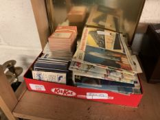 COLLECTION OF VARIOUS TRADE CARDS INCLUDING FOOTBALL/SOCCER INTEREST, BROOKE BOND ALBUMS TOGETHER