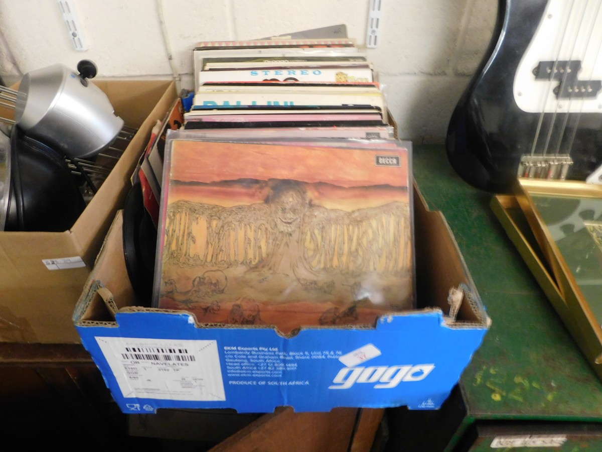 BOX OF RECORDS INCLUDING JAZZ