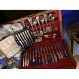 WOODEN CANTEEN OF KINGS PATTERN CUTLERY TOGETHER WITH A CASED SET OF BONE HANDLED BUTTER KNIVES ETC