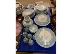TRAY OF ROYAL DOULTON REFLECTION DINNER WARES AND COFFEE CANS/SAUCERS