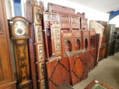 GOOD QUALITY LATE 19TH/EARLY 20TH CENTURY CHINESE INFLUENCE PANELLED BED WITH GILT PAINTED