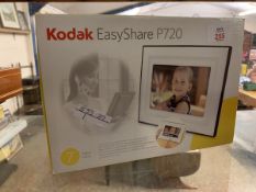 BOXED KODAK DIGITAL PHOTOGRAPH FRAME