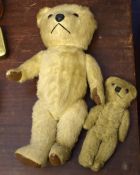 Two vintage wool teddy bears, 34 and 20cm long