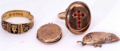 Mixed Lot: 15ct gold and enamel mourning ring, engraved 1894 (a/f), a 9ct stamped back and front