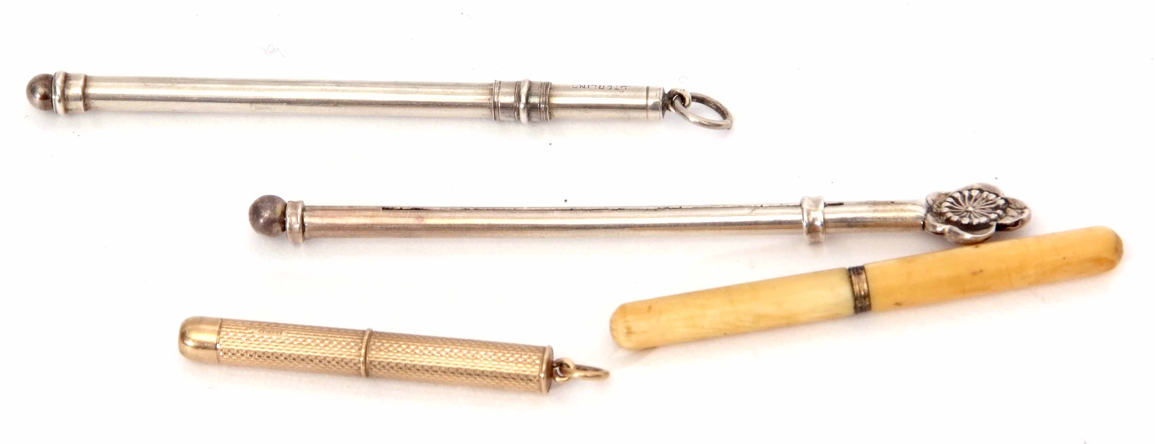 Mixed Lot: comprising a 9ct gold cased retractable toothpick, the cylindrical case with engine - Image 2 of 2