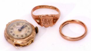 Mixed Lot: 9ct gold wedding ring, a 9ct gold signet ring 5.4gms (the two), a 9ct gold cased Medana