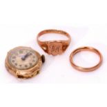 Mixed Lot: 9ct gold wedding ring, a 9ct gold signet ring 5.4gms (the two), a 9ct gold cased Medana