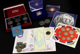 Small quantity of assorted including 2000 silver proof crown and 2001 proof set