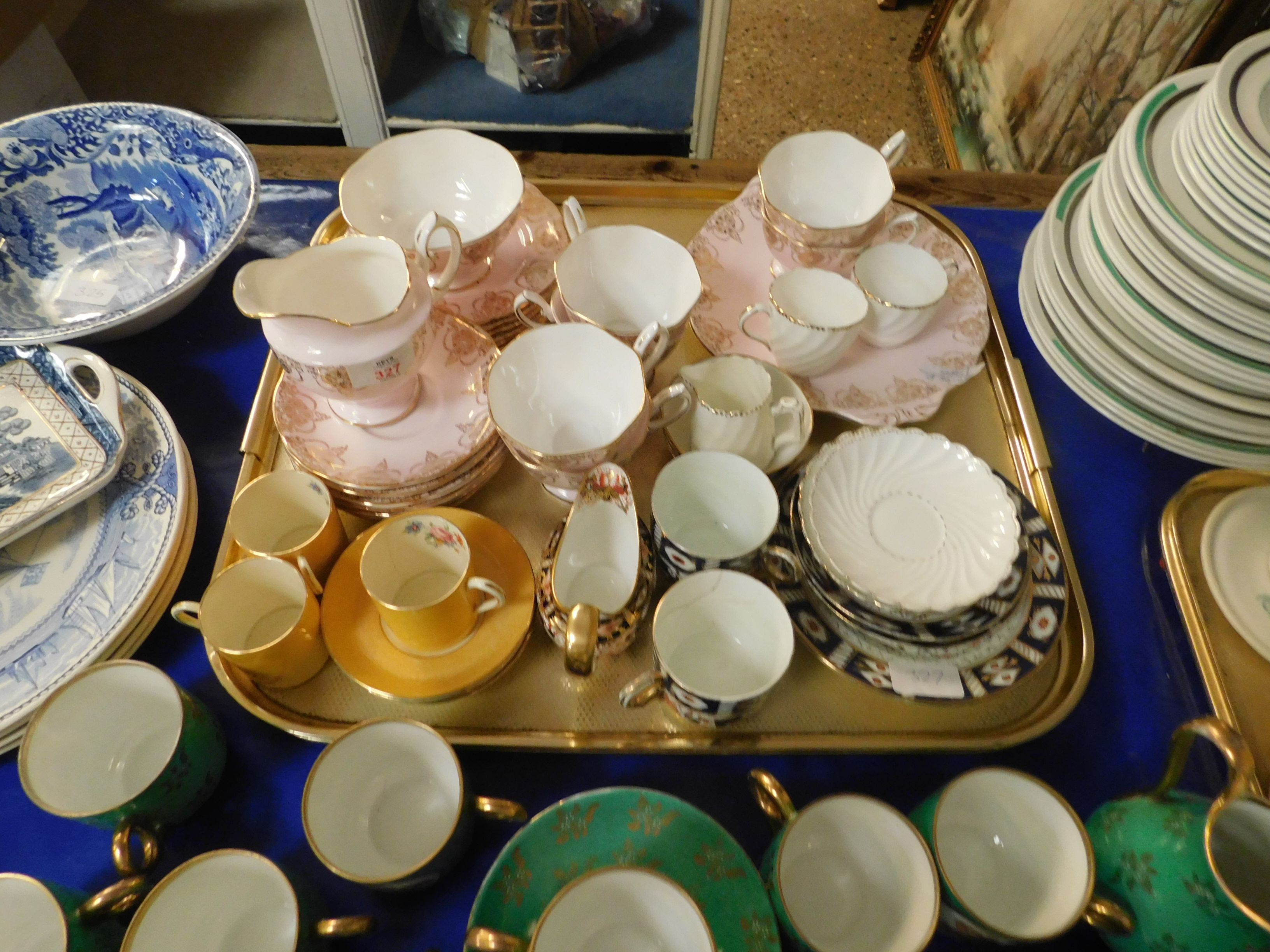 TRAY CONTAINING MIXED PUCE ALBERT BONE CHINA PART TEA WARES AND OTHERS