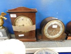 OAK CASED MANTEL CLOCK TOGETHER WITH AN EDWARDIAN MAHOGANY AND INLAID MANTEL CLOCK (2)