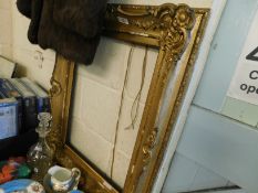 19TH CENTURY GILT PICTURE FRAME