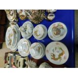 QUANTITY OF DINNER AND COFFEE WARES WITH GILT DECORATION DEPICTING A STYLISED DRAGON DESIGN