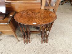 GOOD QUALITY SET OF THREE WALNUT NESTING TABLES WITH OVAL TOPS AND TURNED SUPPORTS