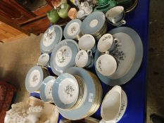 EXTENSIVE SET OF ROYAL DOULTON ROSE ELEGANS DINNER WARES