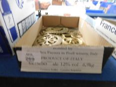 BOX OF VICTORIAN HORSE BRASSES