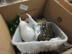 BOX CONTAINING HEAVY ANIMAL FORMED PAPERWEIGHTS ETC