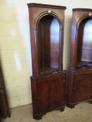 REPRODUCTION MAHOGANY CORNER CABINET WITH ARCHED TOP AND OPEN SHELVES OVER PANELLED DOOR