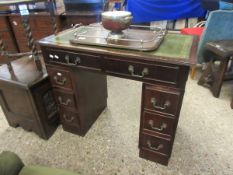 GOOD QUALITY REPRODUCTION MAHOGANY TWIN PEDESTAL DESK WITH GREEN LEATHER AND TOOLED INSERT