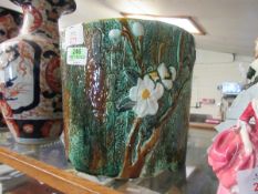 MAJOLICA PLANTER (A/F)