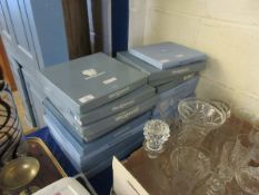 LARGE QUANTITY OF WEDGWOOD COLLECTOR'S PLATES