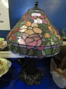 TIFFANY TYPE LAMP