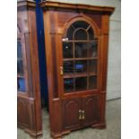 GOOD QUALITY MAHOGANY LARGE FLOOR STANDING CORNER CUPBOARD WITH ASTRAGAL GLAZED DOOR OVER TWO