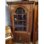 GOOD QUALITY MAHOGANY LARGE FLOOR STANDING CORNER CUPBOARD WITH ASTRAGAL GLAZED DOOR OVER TWO