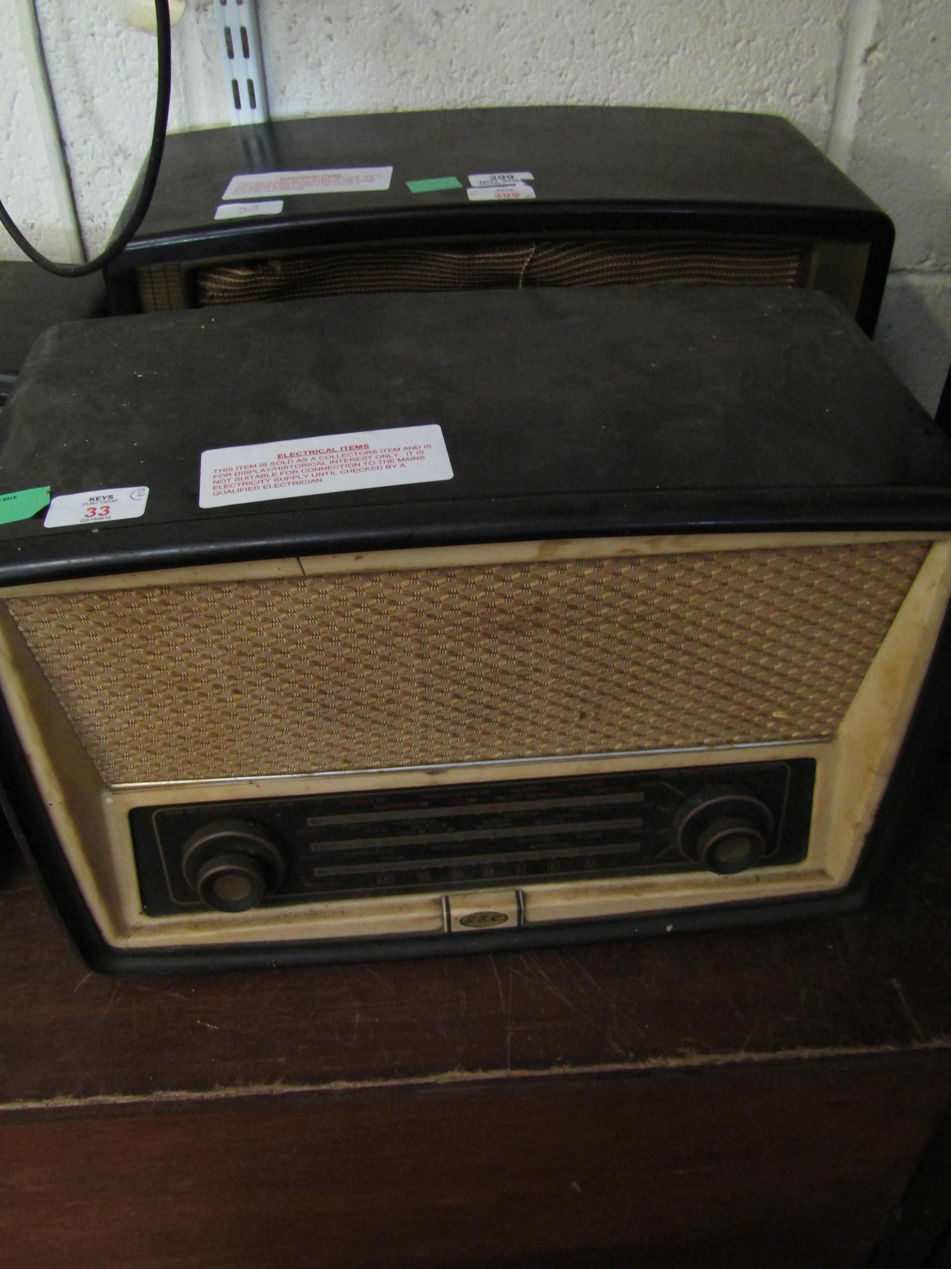 MIXED LOT: COMPRISING TWO VARIOUS BAKELITE CASED RADIOS, THE FIRST MURPHY RADIO LTD, AC MAINS