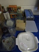 QTY MIXED GLASS WARES, PYREX WARES ETC