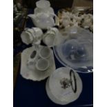 SHELLY WHITE GLAZED PART TEA SET, A WEDGEWOOD SOLAR TEAPOT, MISTED GLASS BOWL ETC