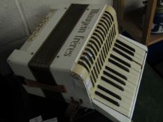 MAUGEIN FRERES PIANO ACCORDION