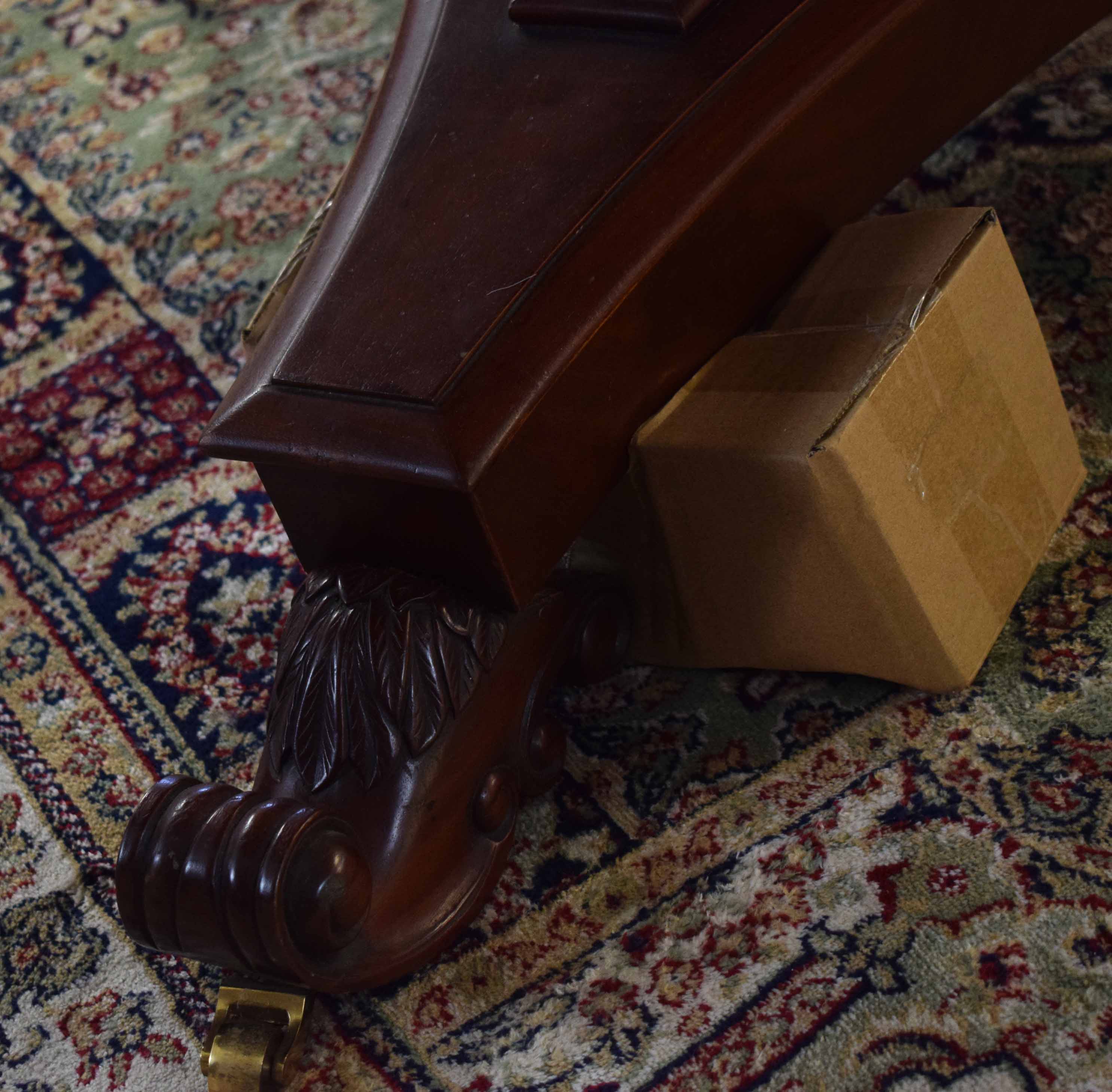 Reproduction mahogany pedestal drum table of circular form, four opening oak lined drawers and - Image 3 of 3