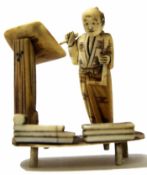 Early 20th century Okimono modelled as an artist at his easel standing on a rectangular base, 6cm