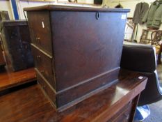 GEORGIAN MAHOGANY SIDE CABINET WITH LIFT UP TOP WITH THREE DRAWERS WITH BUTTON HANDLES