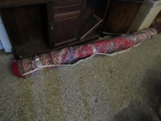 GOOD QUALITY LARGE CARPET WITH RED, BLUE AND CREAM FLORAL GROUND