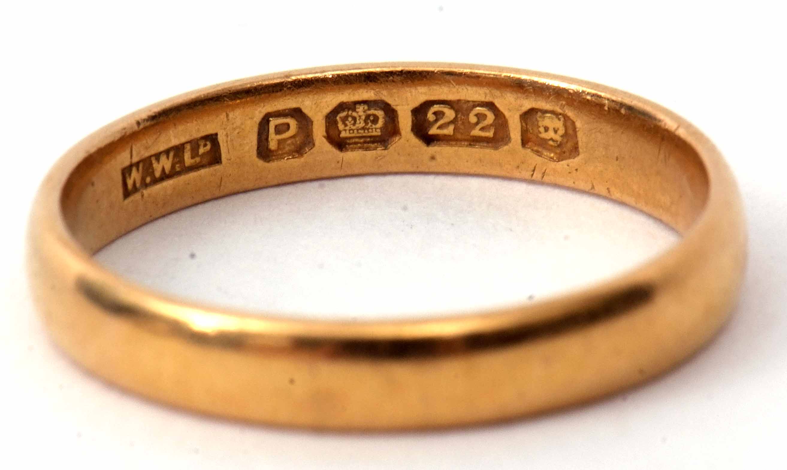 A 22ct gold wedding ring, hallmarked Sheffield 1882, size P/Q, 3.7gms - Image 2 of 2