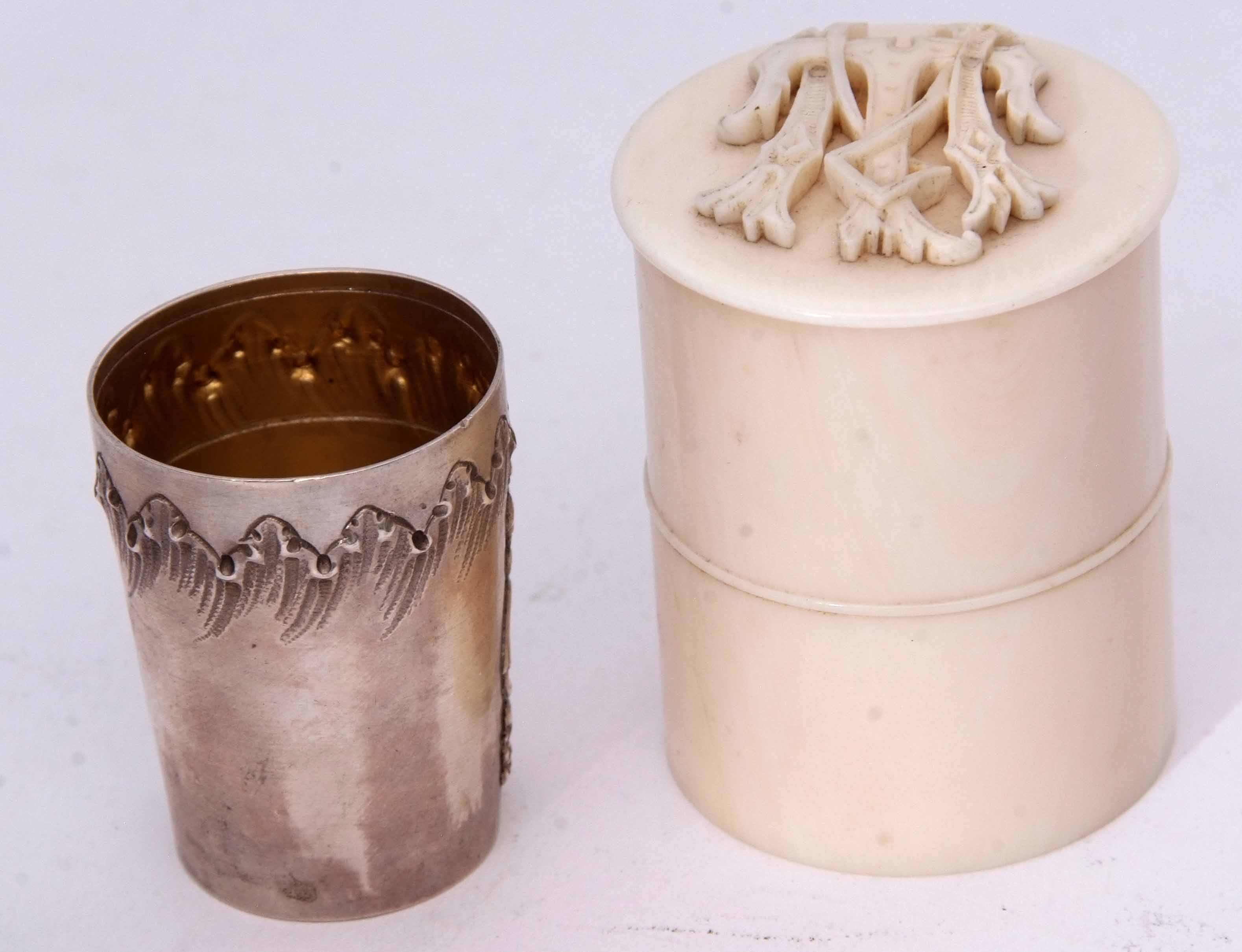 Late 19th/early 20th century ivory cylindrical canister, the pull off cover set with carved monogram - Image 2 of 3