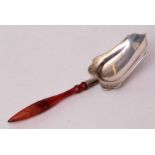 Late 19th century Continental white metal and banded agate caddy spoon of polished and waisted