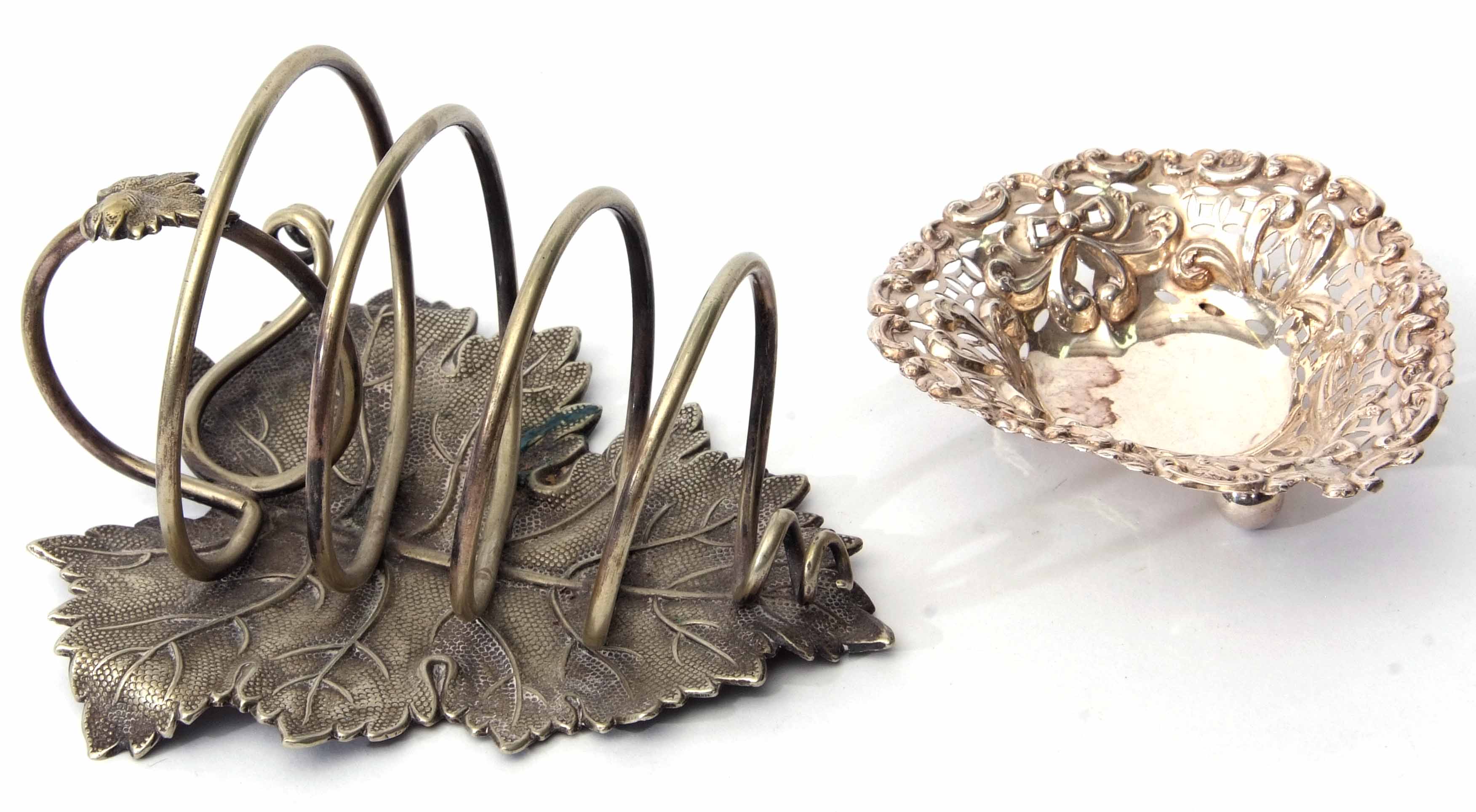 Mixed Lot: comprising an electro plated toast rack modelled in the form of a vine leaf together with