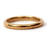 A 9ct gold wedding ring, of plain polished design, hallmarked London 1998, size H, 1.8gms