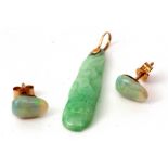 Mixed Lot: carved jade pendant on a 14K stamped bale, 4cm long, together with a pair of opal stud
