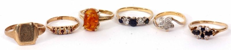 Mixed Lot: 18ct stamped sapphire and diamond ring (a/f), 18ct and plat stamped diamond cluster ring,