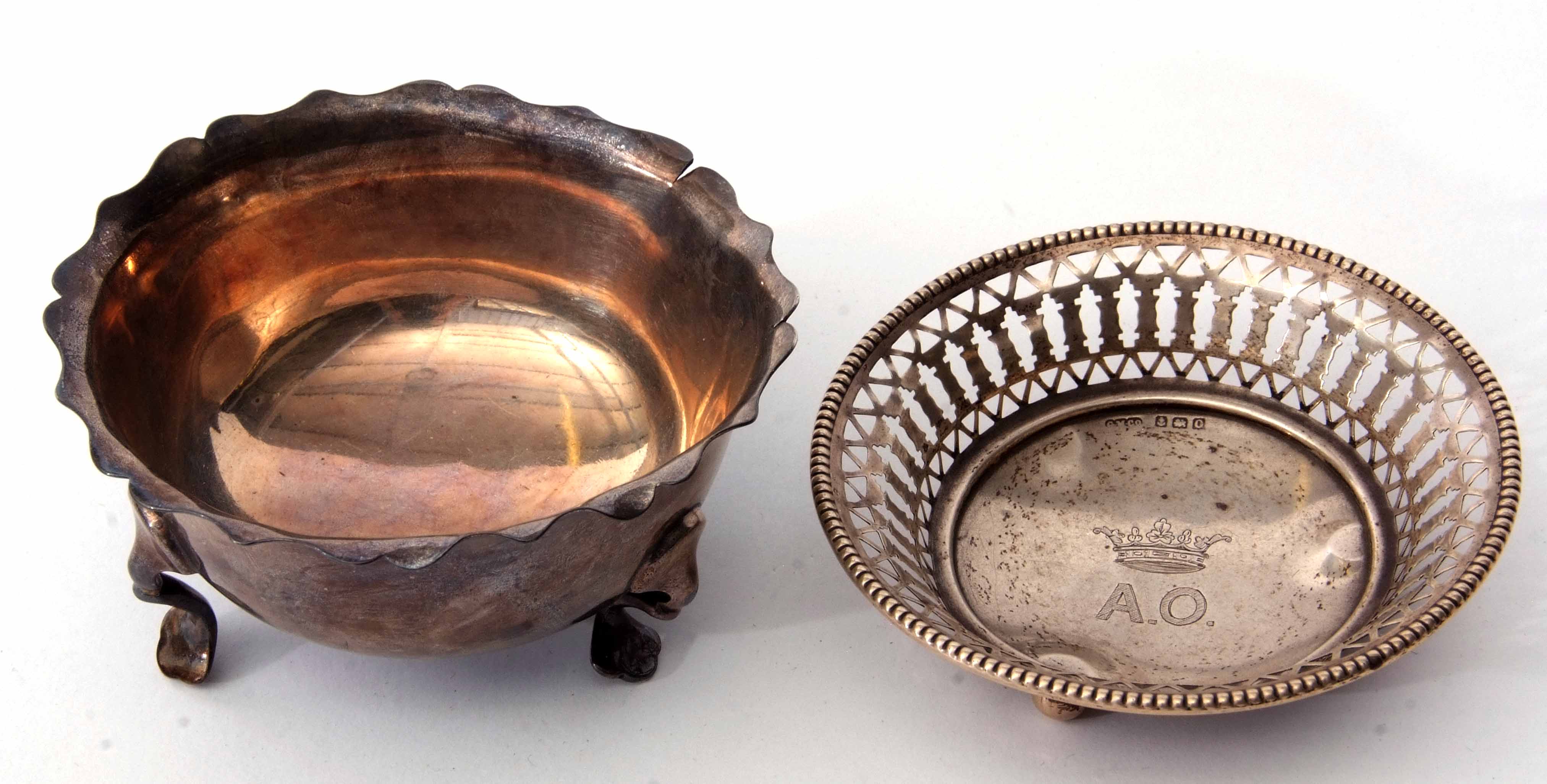 Mixed Lot: comprising George V small dish of circular form with beaded rim, pierced gallery and - Image 2 of 2